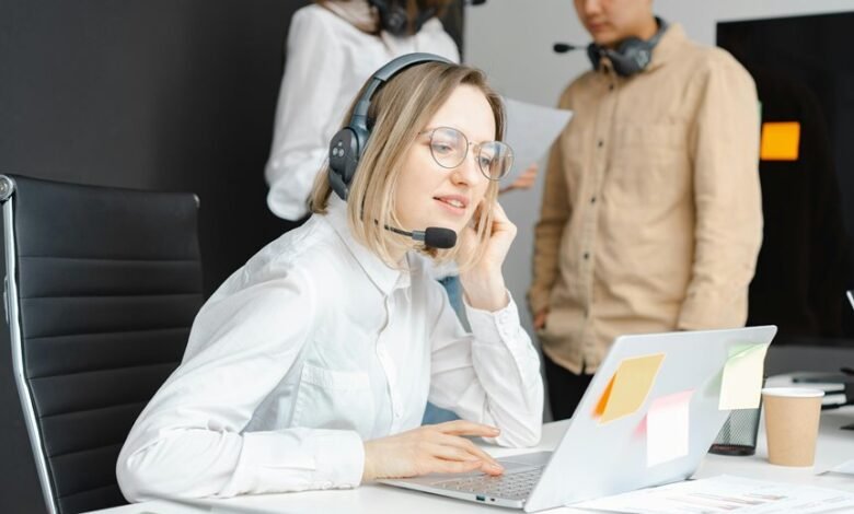 contact service help desk
